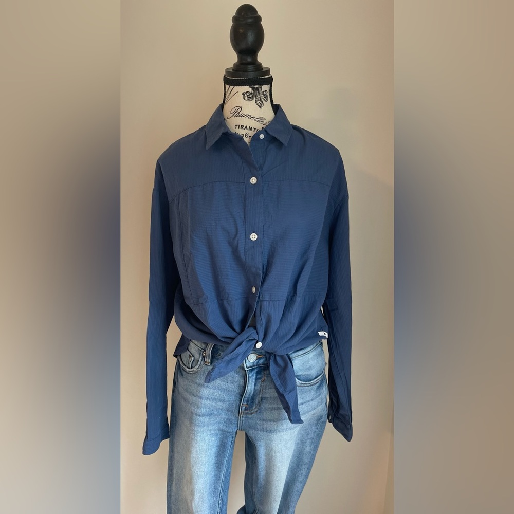 Hurley collared button down long sleeve shirt